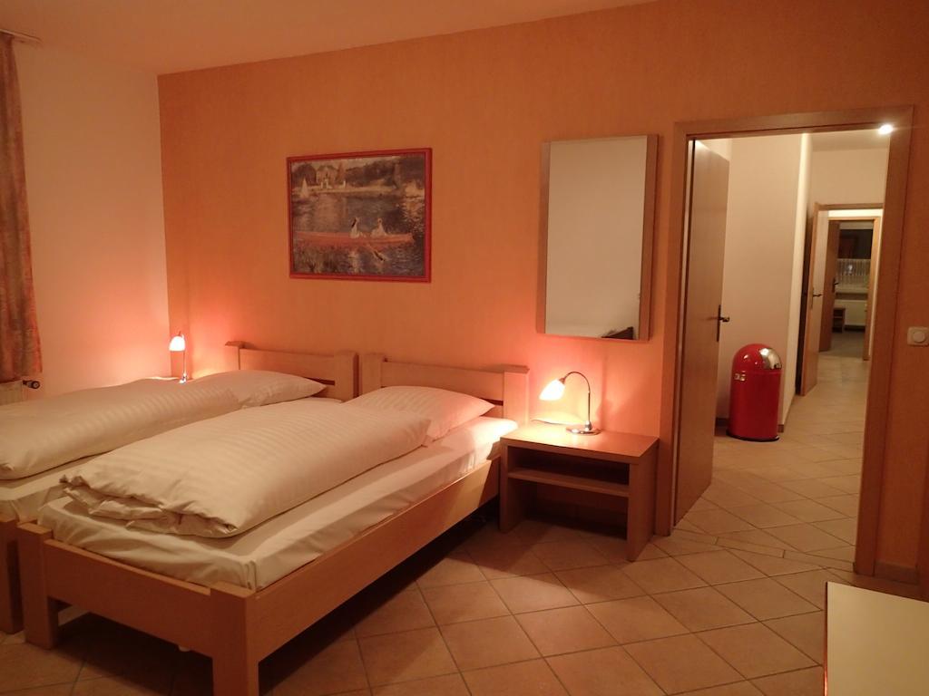 Schapers Ferienwohnungen Emmerthal Kamer foto