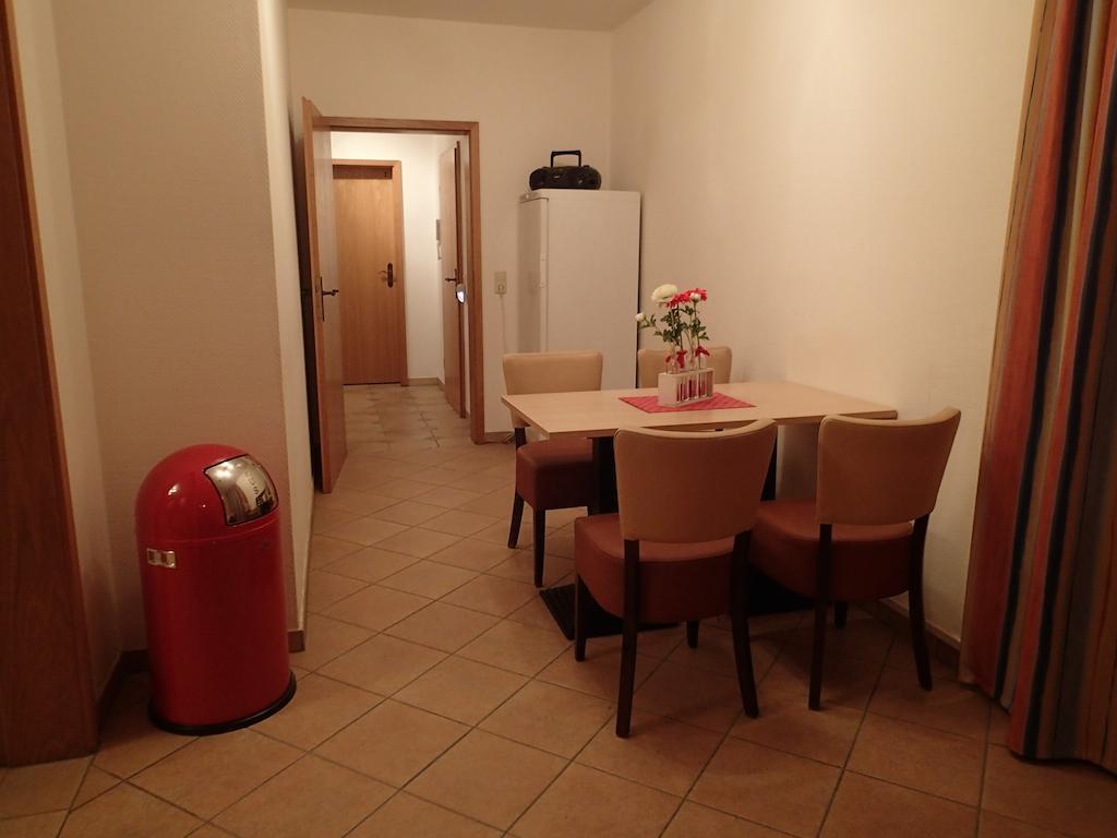 Schapers Ferienwohnungen Emmerthal Kamer foto