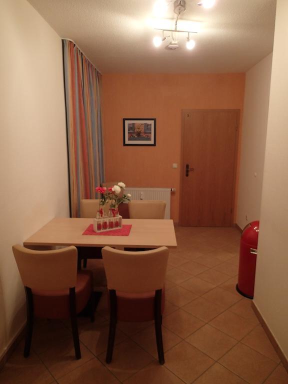 Schapers Ferienwohnungen Emmerthal Kamer foto